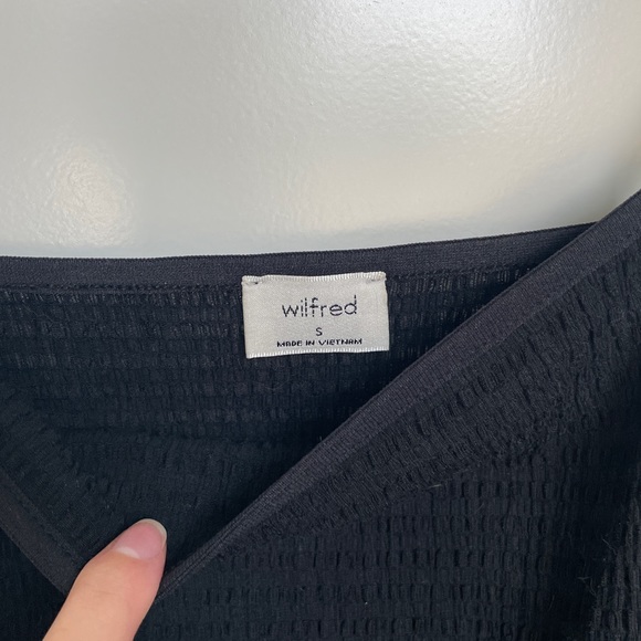 Aritzia seersucker dress - Picture 4 of 4